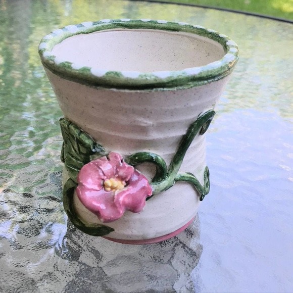 Floral Pottery Makeup Brush/Pen-Pencil Holder/Handcrafted from my Clay Studio - Picture 7 of 12